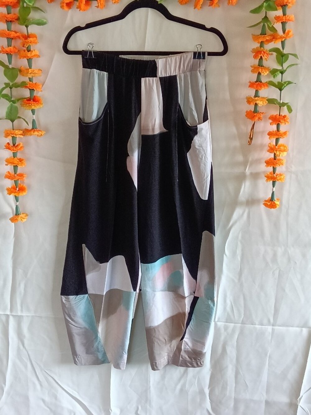 Gorgeous High-Waist Pull on Barrel-Like Leg Pant - Women's Elsewhere Brand - S
